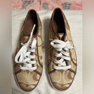 Coach brand shoes never worn